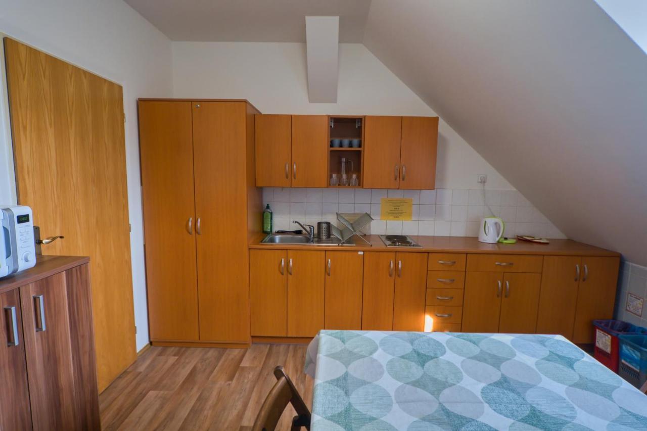 Ubytovna Toulcuv Dvur Prag Exterior foto